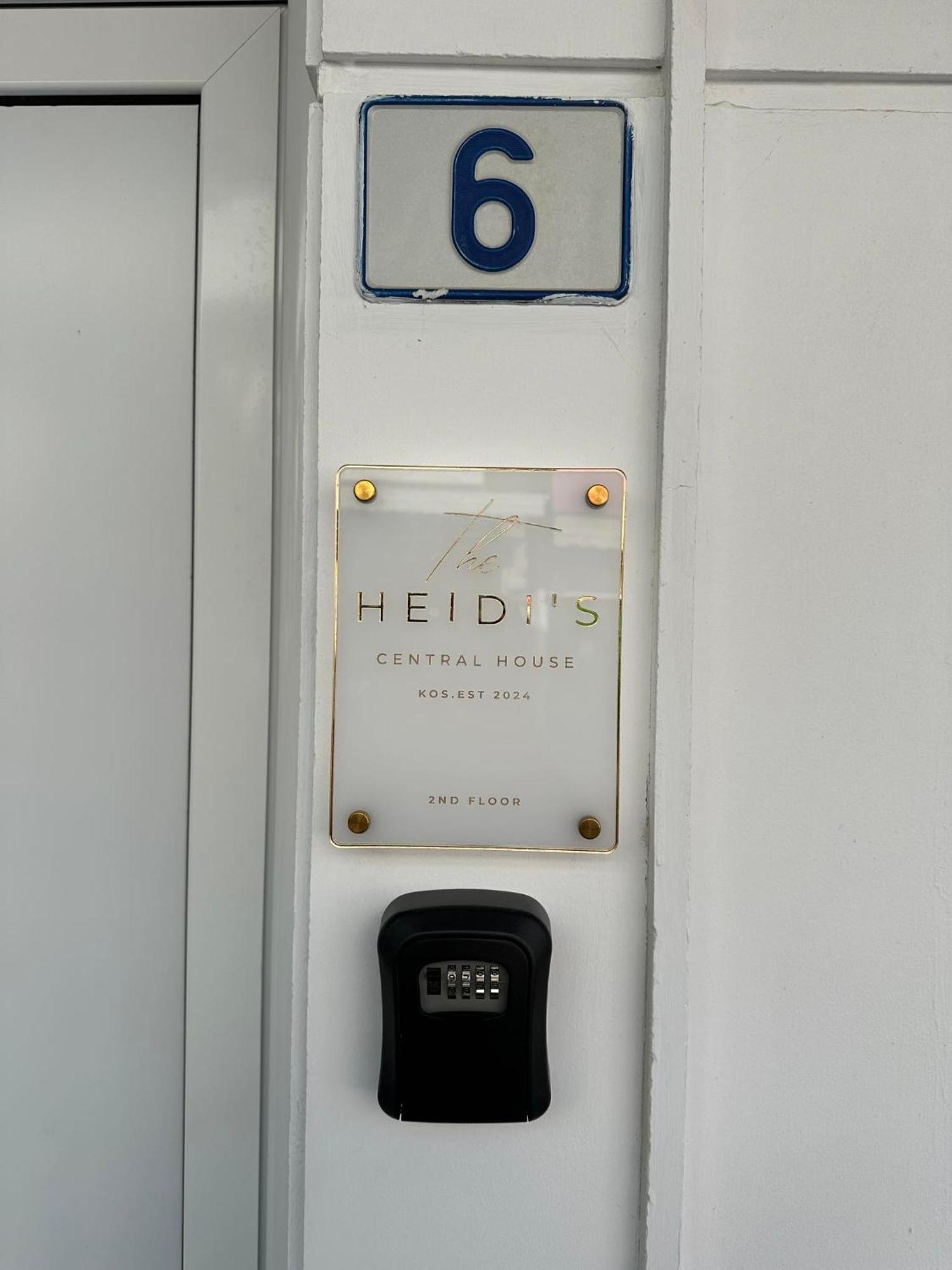 The Heidi'S Central House Koszalin Eksteriør bilde